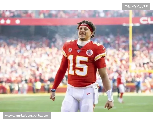 NFL明星马霍姆斯身高的传奇与最高身材球员的对比与探讨 NFL明星马霍姆斯身高的传奇与最高身材球员的对比与探讨